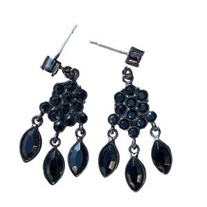 Super classy black rhinestone dangle earrings